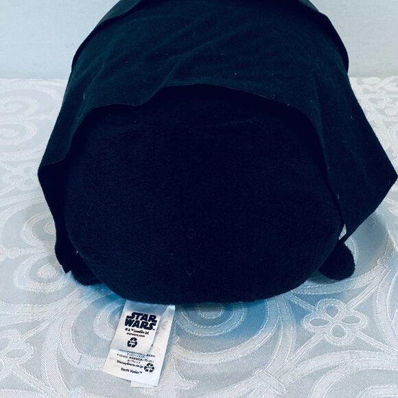 DISNEY STORE DARTH VADER 12" MEDIUM TSUM TSUM PLUSH EUC - Picture 3 of 5